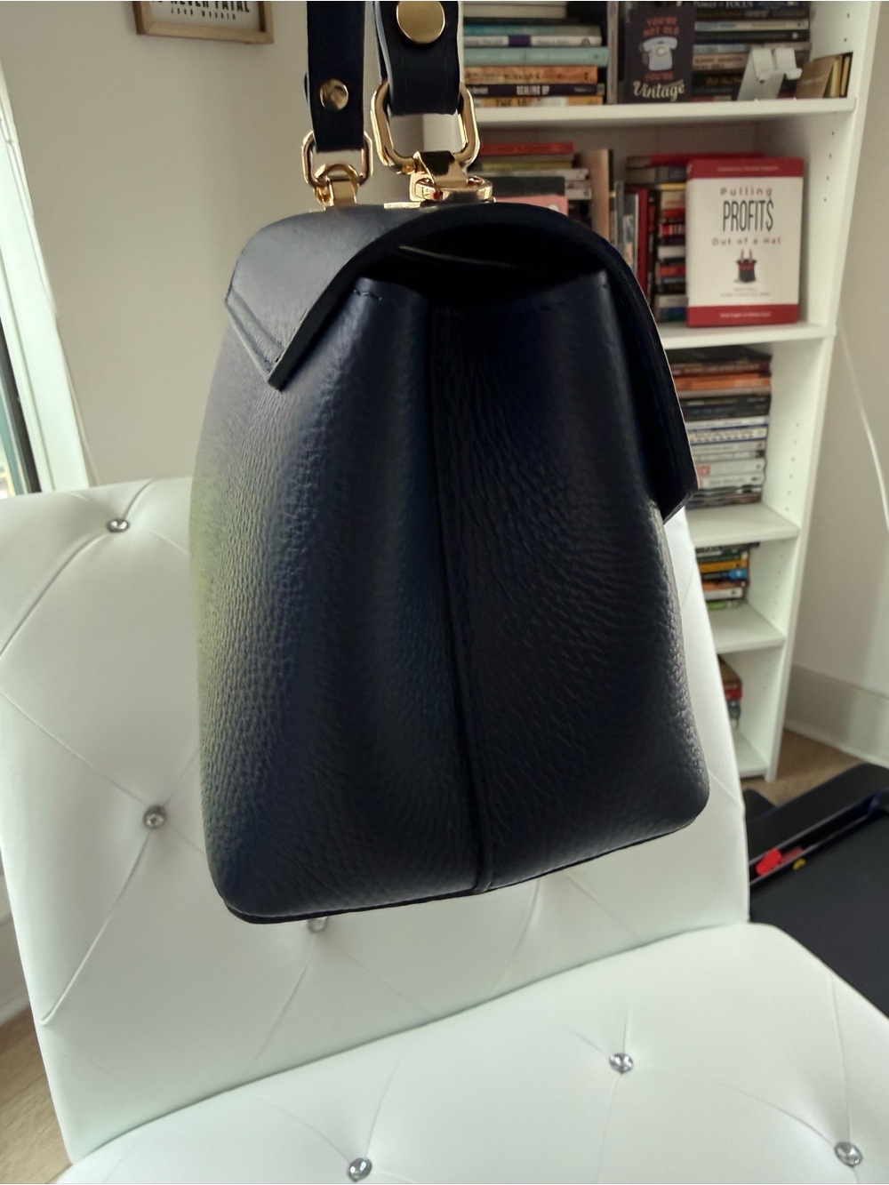 Luxury Italian Craftsmanship Meets Everyday Elegance - Picture 5 of 15